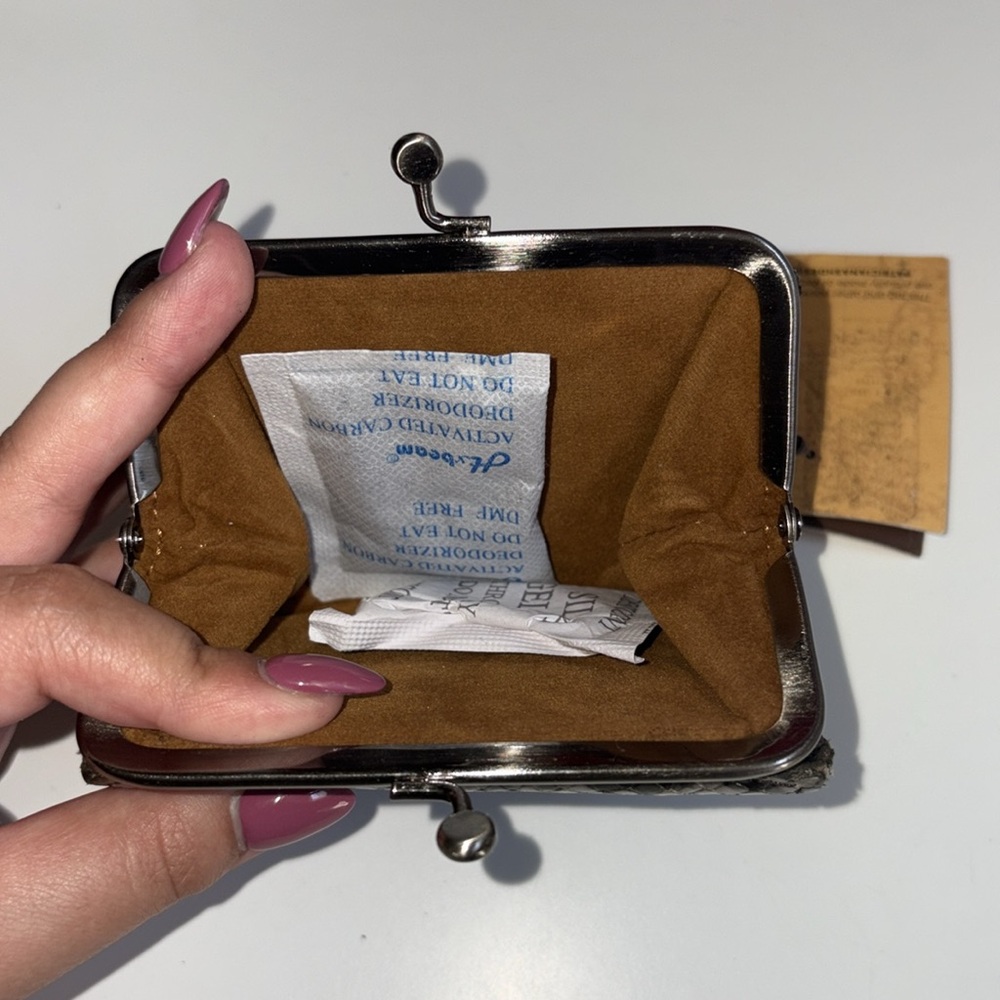 Brand New Patricia Nash Coin Purse - Picture 4 of 4